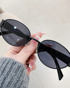 Black / As shown